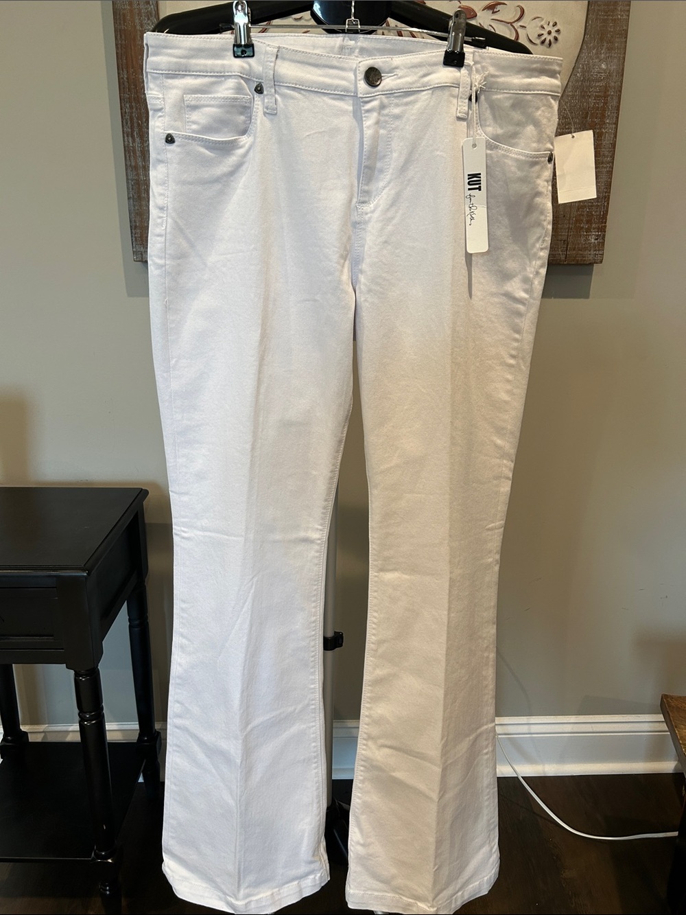 Kut from the Kloth White Flare Jeans Size 16 NWT/ Chrissy Flare